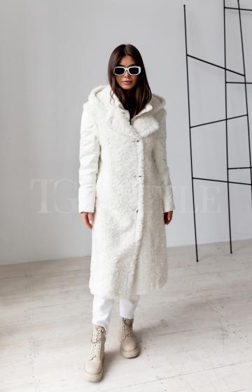 Белоснежное  пальто с дутыми рукавами White Snow