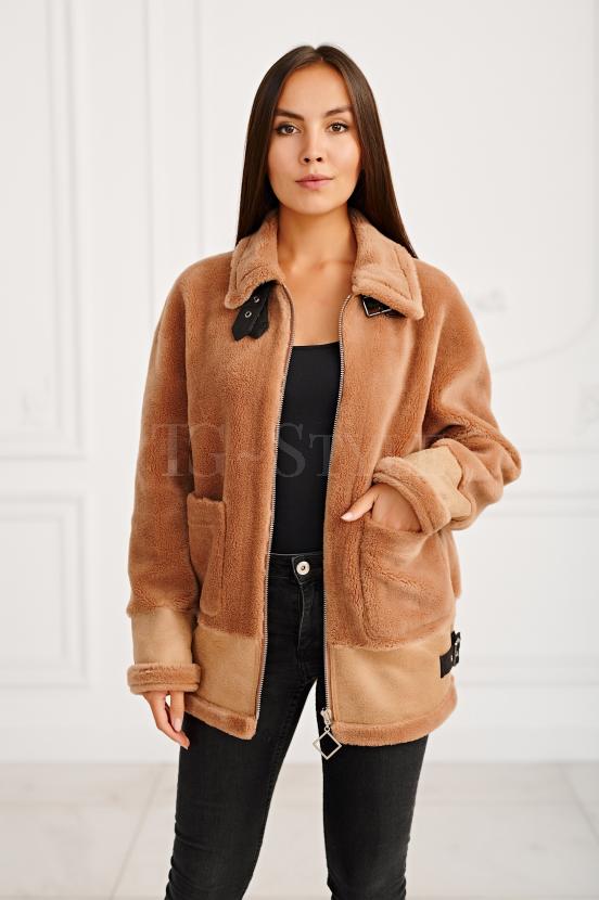 Модная куртка из шерсти светло-коричневого цвета фото №3