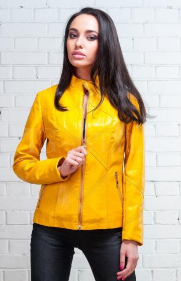 Куртка из эко-кожи желтого цвета
